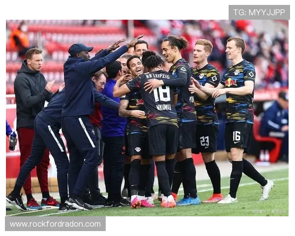 RB莱比锡争冠前景面临考验,本赛季竞争格局变化对球队形成新挑战 RB莱比锡争冠前景面临考验,本赛季竞争格局变化对球队形成新挑战