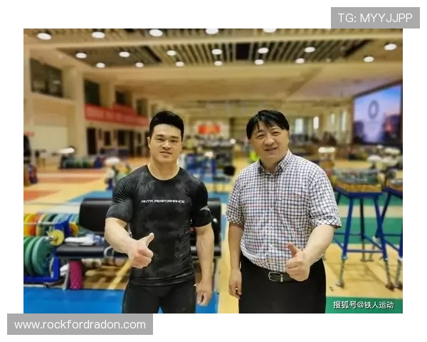 石智勇这生活也太极简了吧，光吃穿就跟普通人天差地别，赛场上一秒变猛兽下场秒变佛系老头？